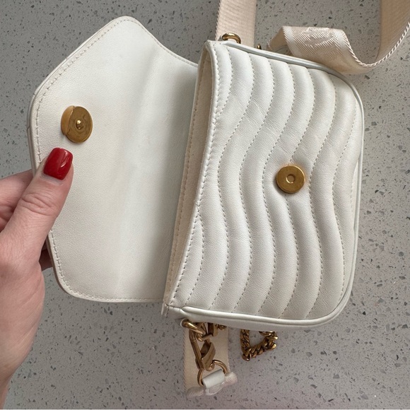 Louis Vuitton White Quilted Bag with Gold Accents - Picture 3 of 15